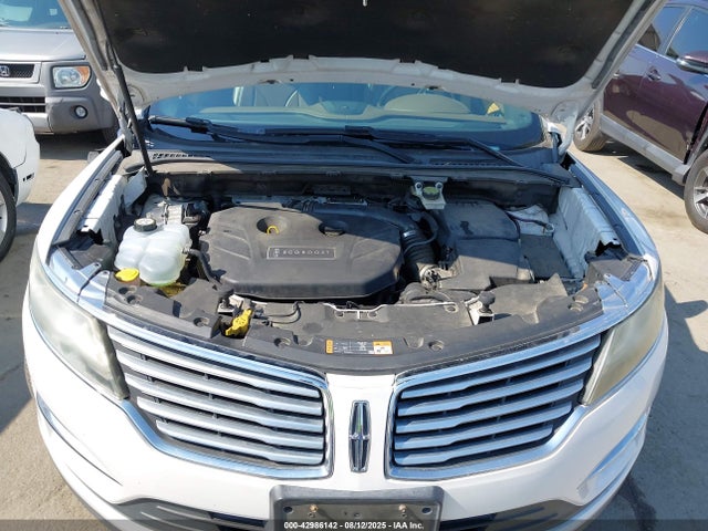 5LMTJ2AH3FUJ20590 Lincoln 2015