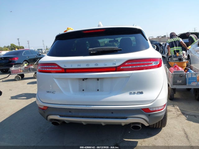 5LMTJ2AH3FUJ20590 Lincoln 2015