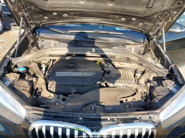 2022 BMW X1 WBXJG7C06N5V26800 Photo 9