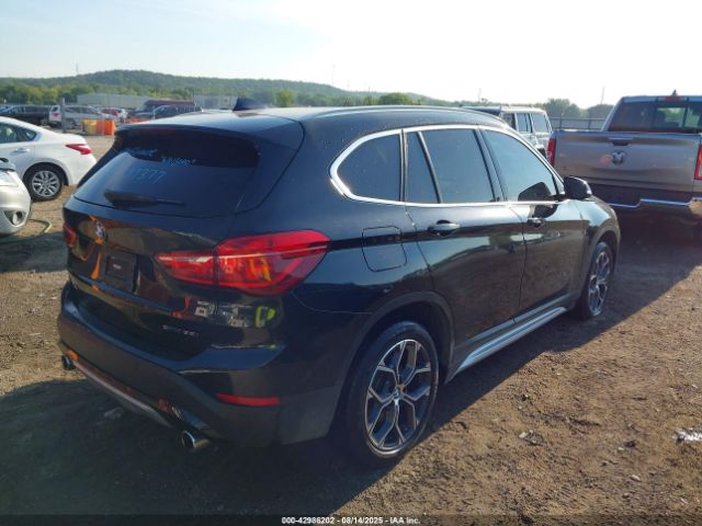 2022 BMW X1 WBXJG7C06N5V26800 Photo 3