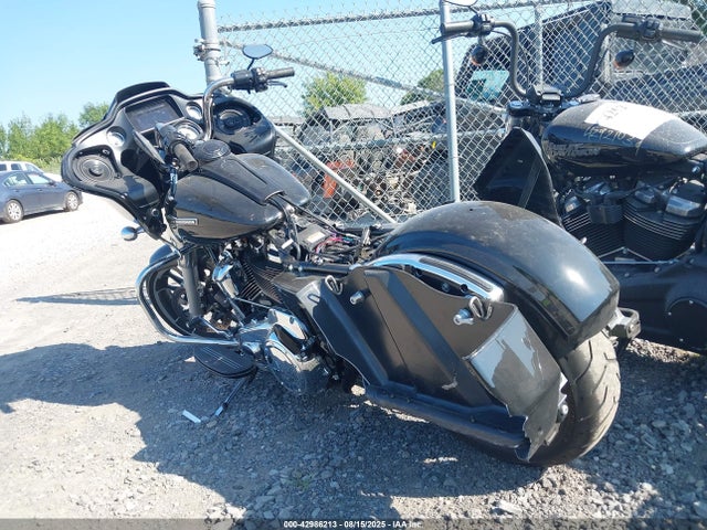 Harley-Davidson Road Glide 2023 1HD1KHC15PB613987 Image 3