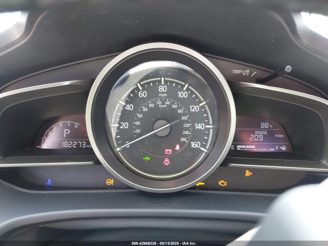 JM1BN1V78H1102366 Mazda pe