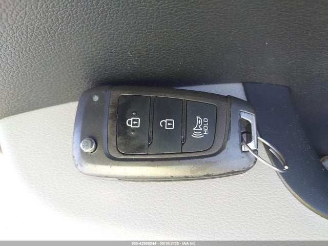 Hyundai gamma ii 2022 KMHRC8A31NU157196 Image 11