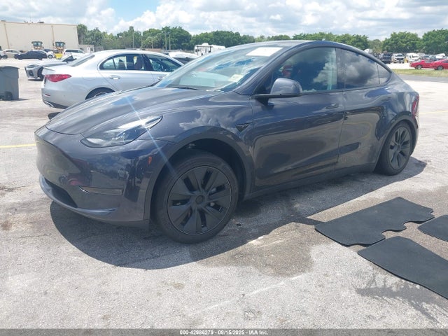 2025 TESLA MODEL Y 7SAYGDED9SA365105 Photo 1