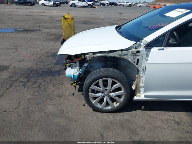 3VWW57AU9KM033856 Volkswagen Golf