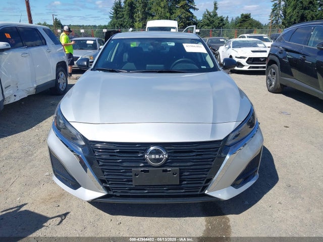 Nissan 2025 2025 1N4BL4DV6SN387002 Image 12