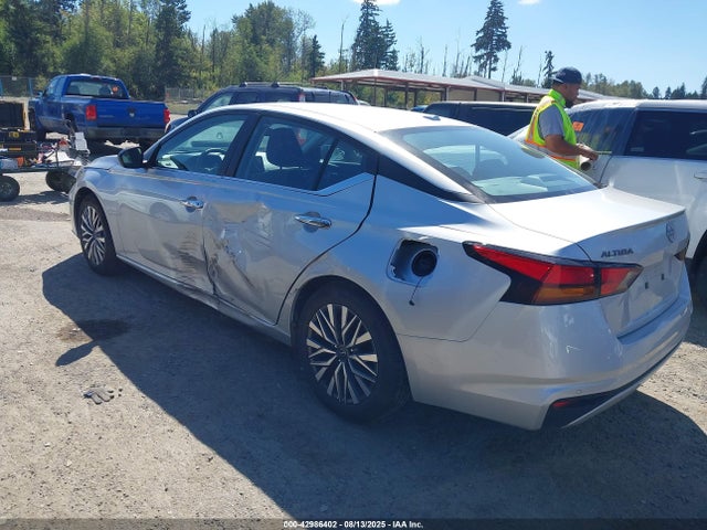 Nissan 2025 2025 1N4BL4DV6SN387002 Image 3