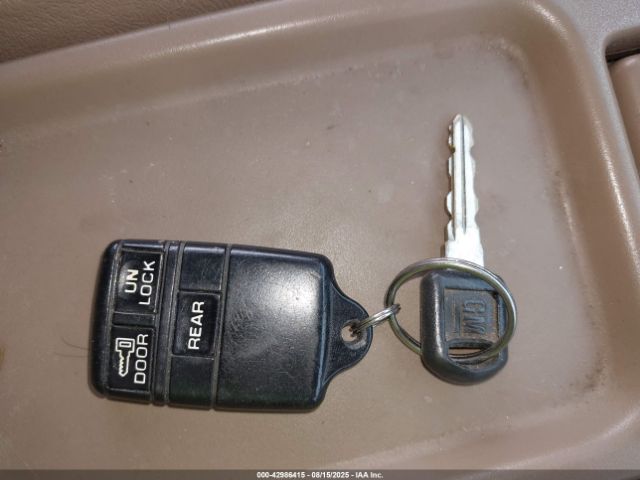 1995 CHEVROLET SUBURBAN 1GNGK26K1SJ393217 Photo 10