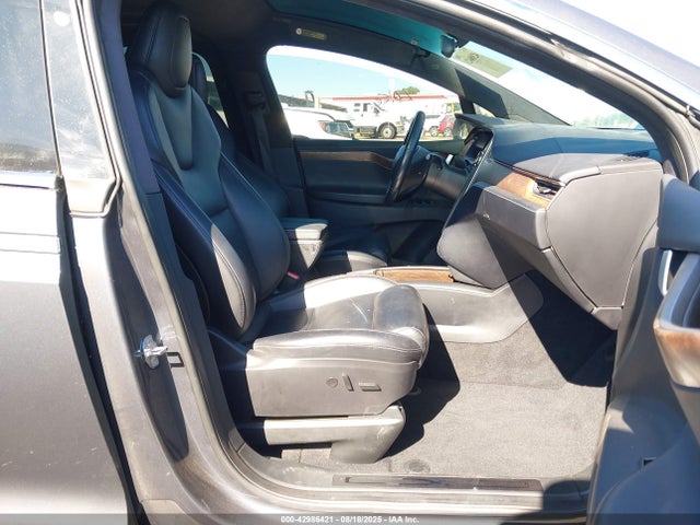 2020 TESLA MODEL X 5YJXCAE48LF229118 Photo 4