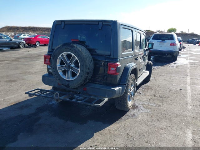 1C4HJXEG2JW264558 Jeep 2018
