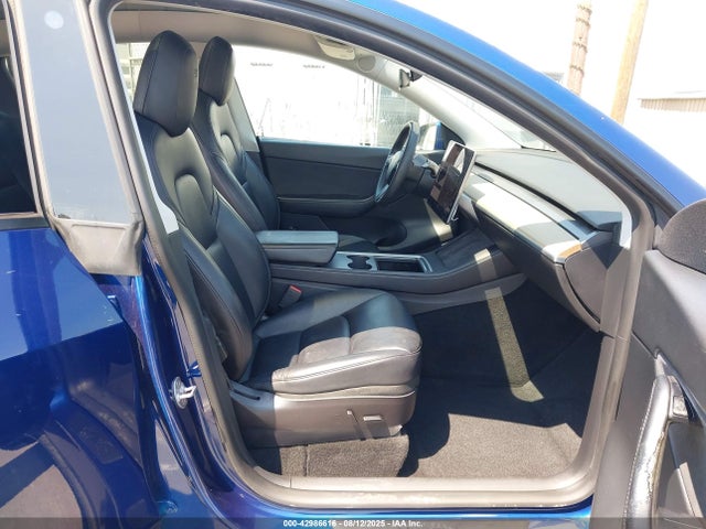 5YJYGDEE5MF231736 Tesla Model Y
