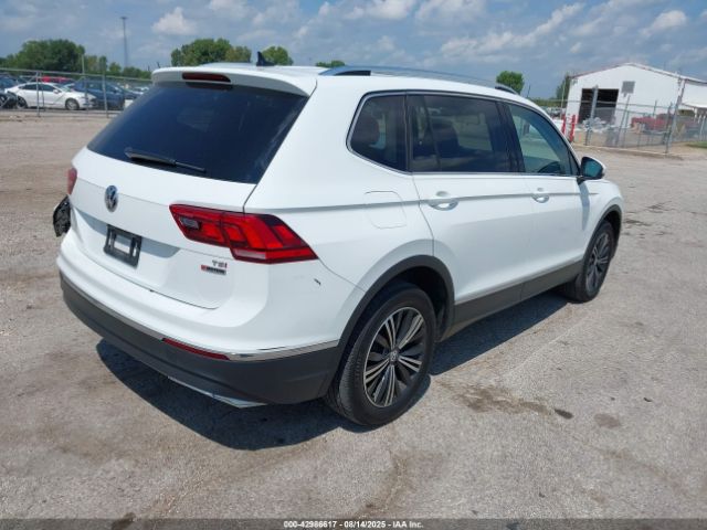 2018 VOLKSWAGEN TIGUAN 3VV2B7AX4JM204453 Photo 3