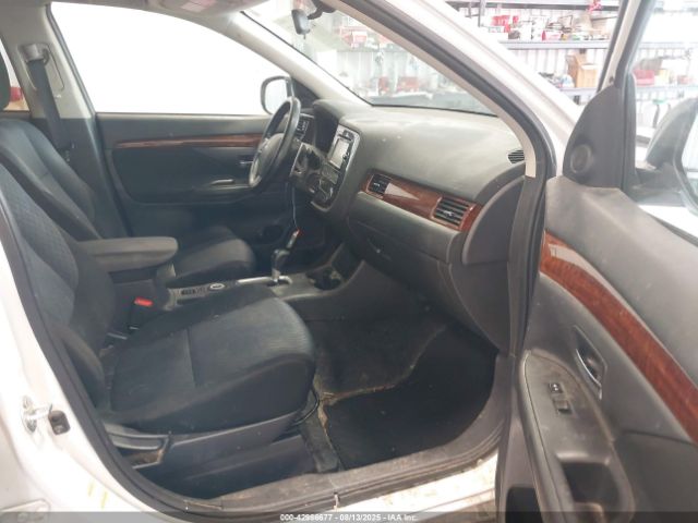 2014 MITSUBISHI OUTLANDER JA4JZ4AX1EZ009848 Photo 4