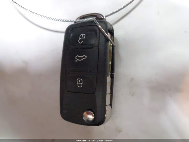 Volkswagen 1.4 tsi 2017 3VWDB7AJ3HM256747 Image 11