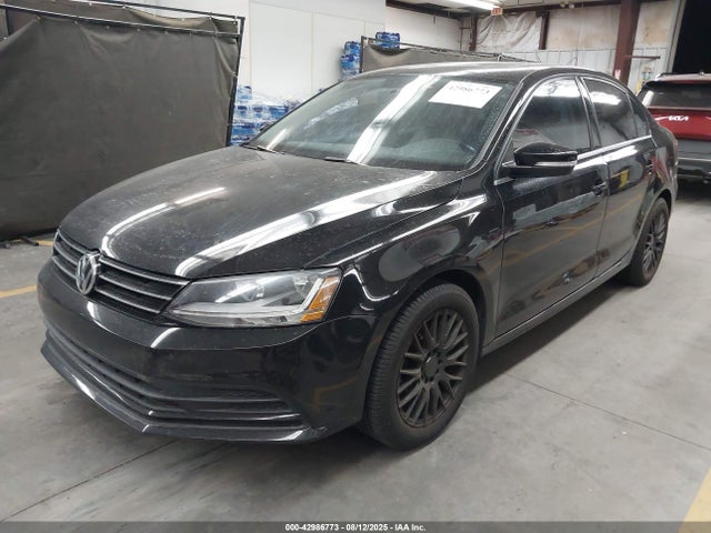 Volkswagen 1.4 tsi 2017 3VWDB7AJ3HM256747 Image 2