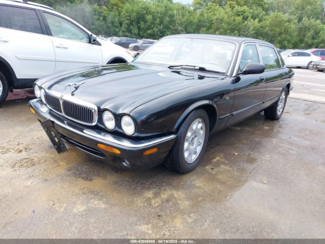 1998 JAGUAR XJ8 SAJHX6240WC837079 Photo 1