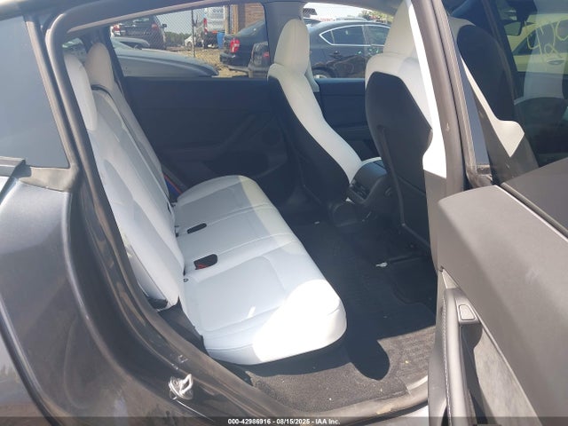 2023 TESLA MODEL Y 7SAYGDEE5PF784586 Photo 7