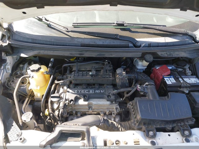 Chevrolet ll0 2015 KL8CB6S93FC801477 Image 10