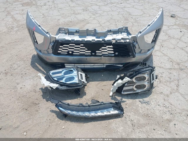Mitsubishi tc/ic mivec 2023 JA4ATVAA5PZ002066 Image 12