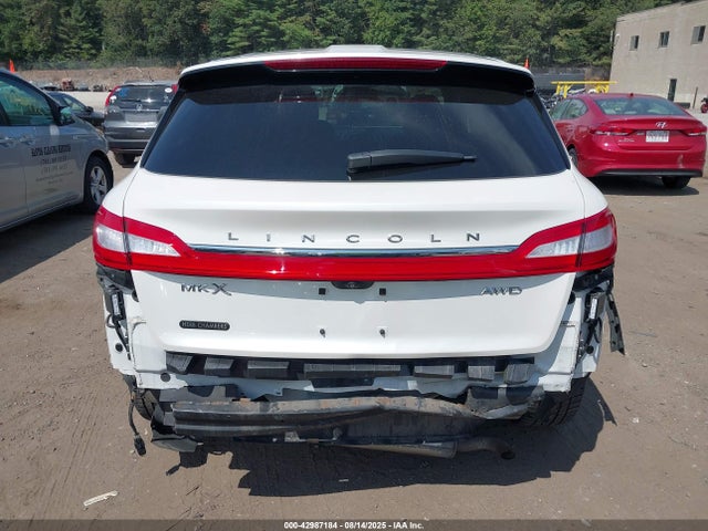 2LMTJ8LR7GBL20993 Lincoln MKX
