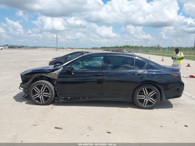 Honda j35y1 2017 1HGCR3F97HA026290 Image 14