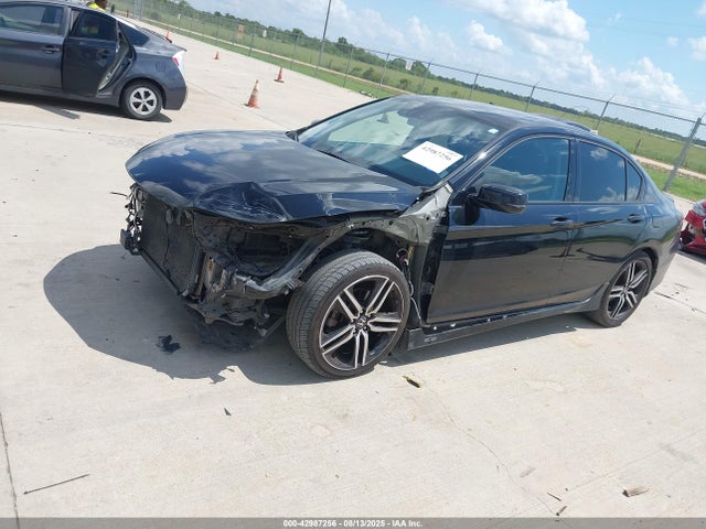 Honda j35y1 2017 1HGCR3F97HA026290 Image 2