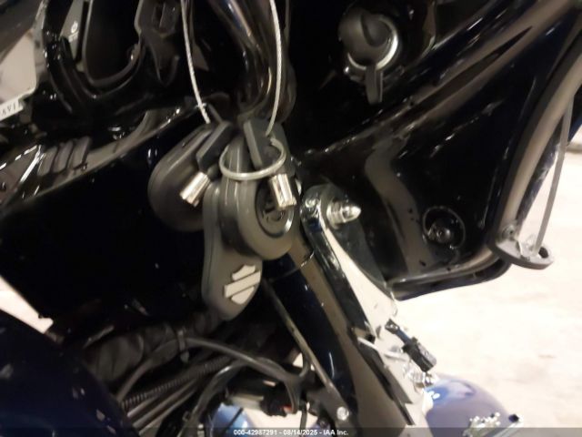 2015 HARLEY-DAVIDSON FLHTK 1HD1KEL12FB681399 Photo 10