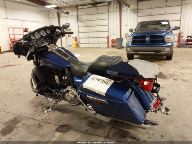 2015 HARLEY-DAVIDSON FLHTK 1HD1KEL12FB681399 Photo 2
