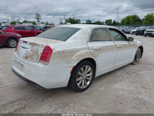2016 CHRYSLER 300 2C3CCARG2GH170705 Photo 3