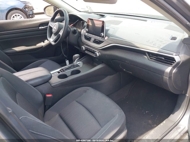 1N4BL4DWXSN334845 Nissan 2025