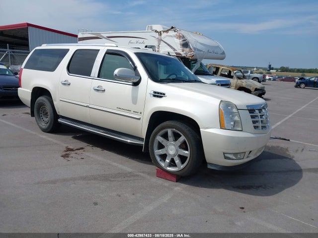 2008 CADILLAC ESCALADE ESV 1GYFK66808R247699 Photo 0