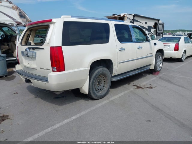 2008 CADILLAC ESCALADE ESV 1GYFK66808R247699 Photo 3