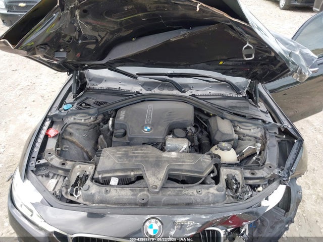 WBA8E1G57JNU88893 BMW 320i