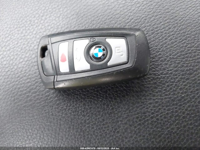 WBA8E1G57JNU88893 BMW 320i