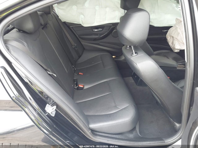 WBA8E1G57JNU88893 BMW 320i
