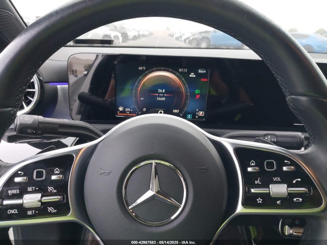 W1K3G4EB8MJ313068 Mercedes-Benz m260