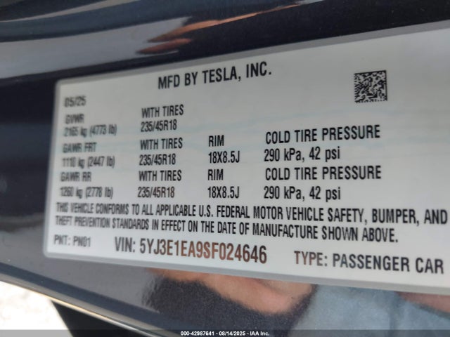 2025 TESLA MODEL 3 5YJ3E1EA9SF024646 Photo 8