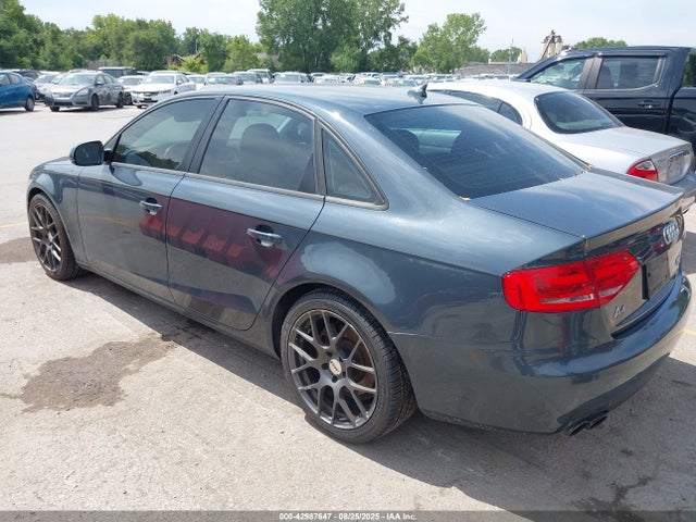 2011 AUDI A4 WAUBFAFL6BN012963 Photo 2