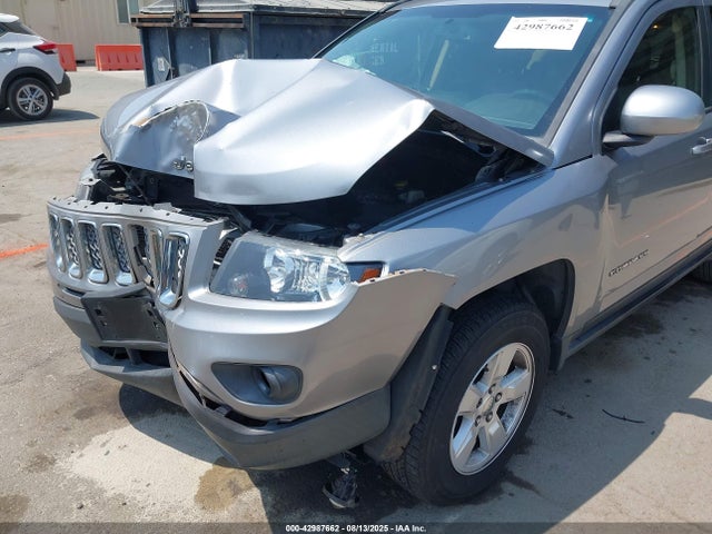 Jeep 2017 2017 1C4NJCEB5HD182409 Image 6