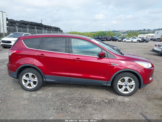 1FMCU9GX2GUB05050 Ford Escape