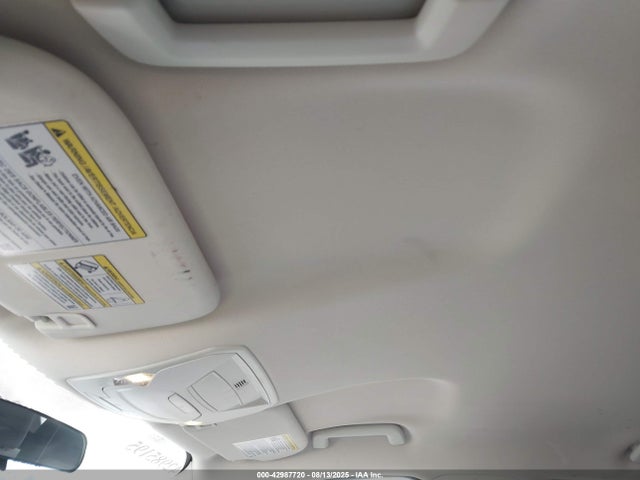 1FMCU9GX2GUB05050 Ford Escape