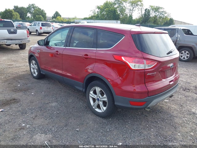 1FMCU9GX2GUB05050 Ford Escape