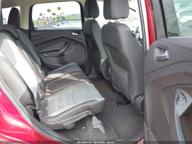 1FMCU9GX2GUB05050 Ford Escape