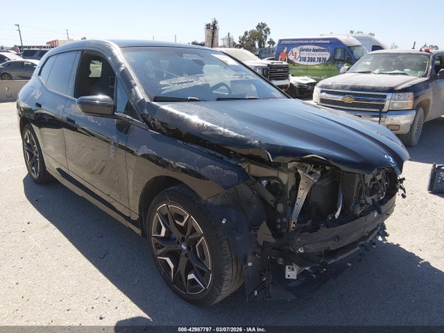 2024 BMW IX WB523CF02RCN52082