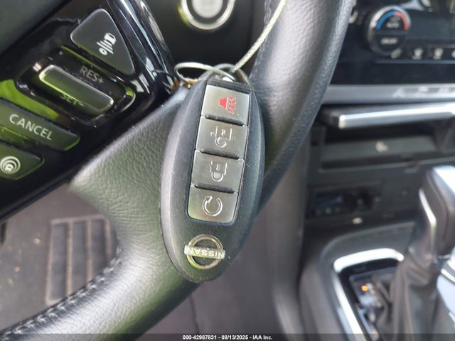 JN8AY2AC0P9181015 Nissan Armada