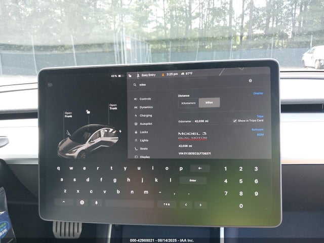 5YJ3E1EC2LF736371 Tesla 2020