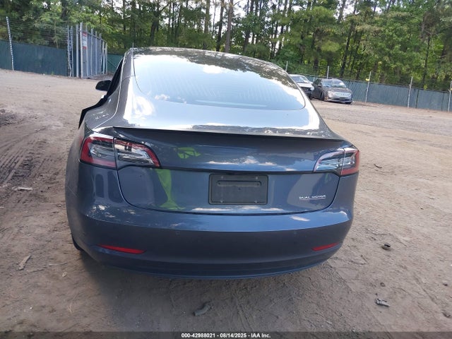 5YJ3E1EC2LF736371 Tesla 2020