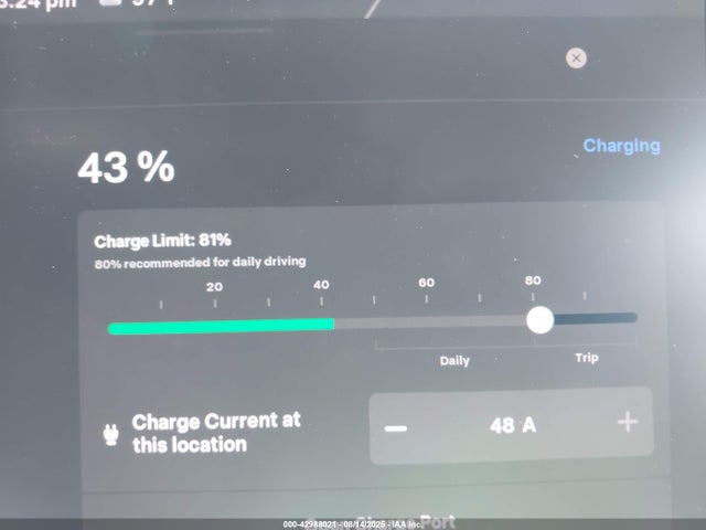 5YJ3E1EC2LF736371 Tesla 2020