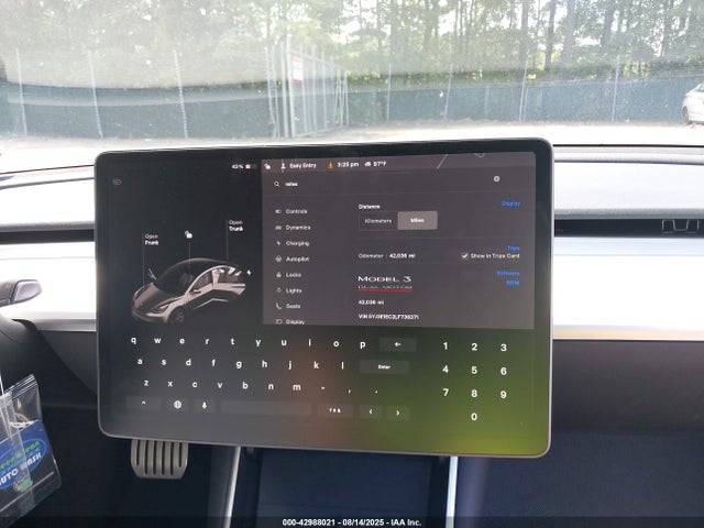 5YJ3E1EC2LF736371 Tesla 2020