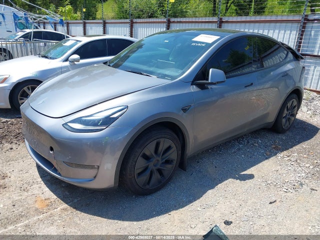 2024 TESLA MODEL Y 7SAYGAEE5RF211012 Photo 1